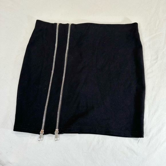 AQUA ZIP SLIT MINI SKIRT - Picture 3 of 6